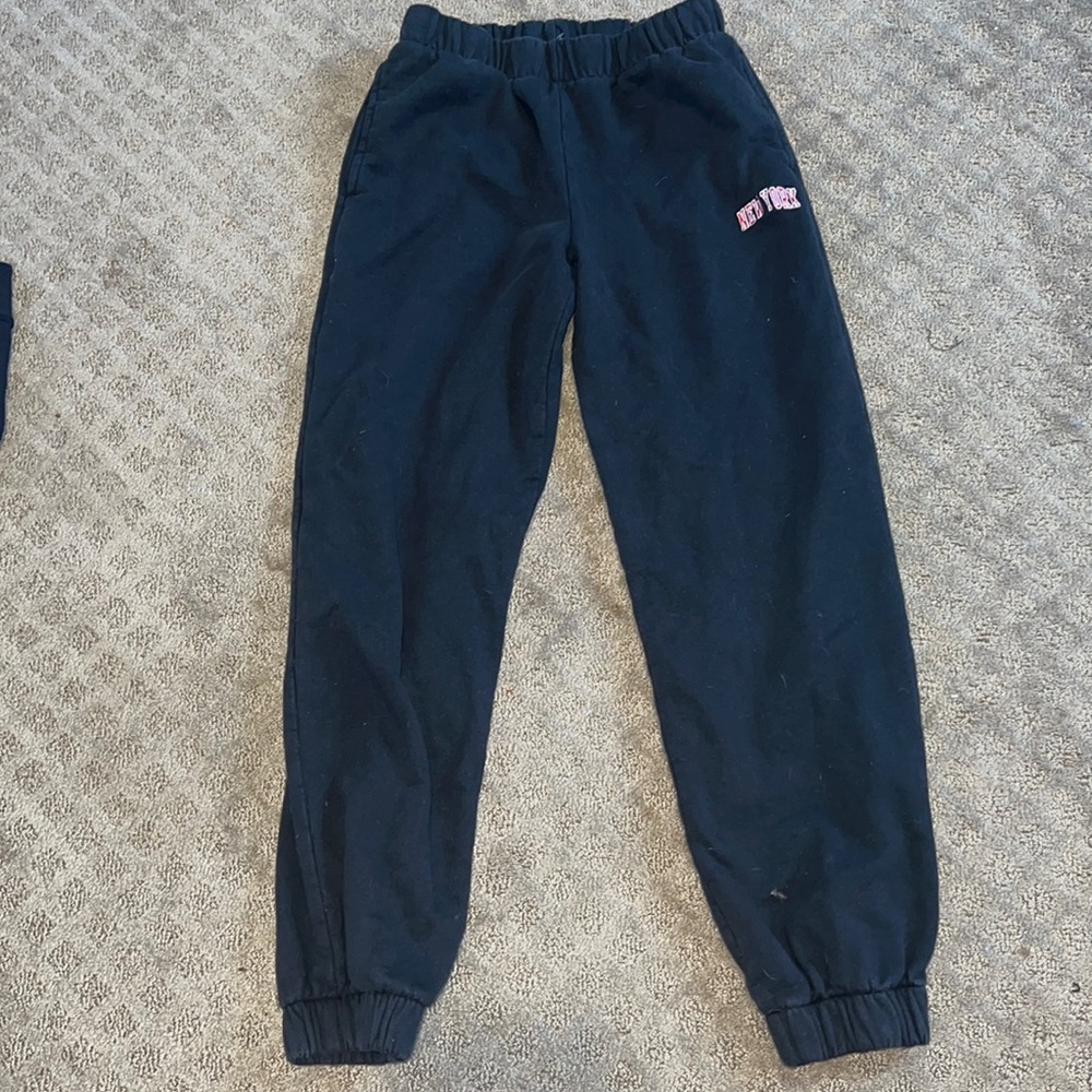 Brandy Melville black New York sweatpants